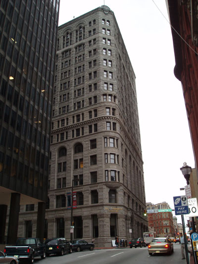 Fidelity Building